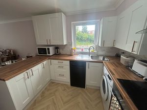 Photo 6- click for photo gallery